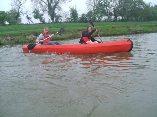 canoé pour découvrir le marais