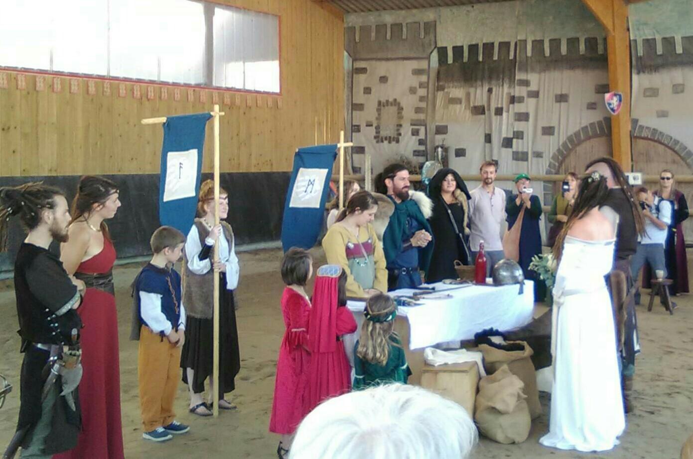 Mariage Cérémonie laïque sous le manège